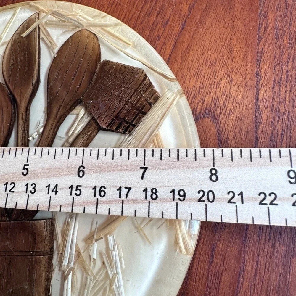 The Unbranded Brand vintage round
